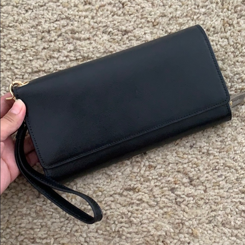 Neiman Marcus wristlet wallet